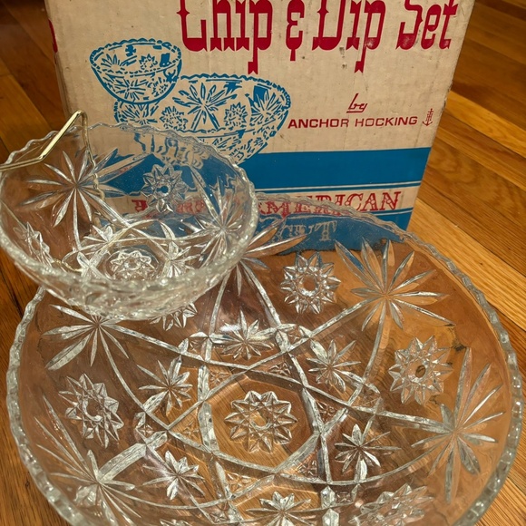 Like New Anchor Hocking 3 Piece Chip & Dip Set - Picture 1 of 4
